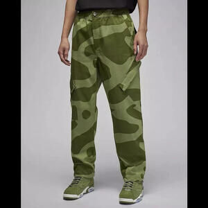 NIKE JORDAN ESSENTIALS CHICAGO CARGO PANTS Green Camo Baggy FD7455-340 Mens M